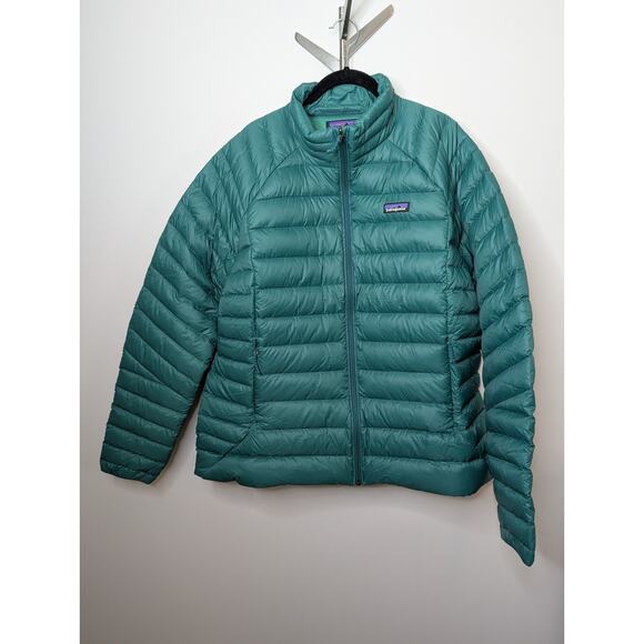 Patagonia Jackets & Blazers - NWT PATAGONIA Women Down Sweater Jacket XXL. 800 Goose Down Fill—CONIFER GREEN